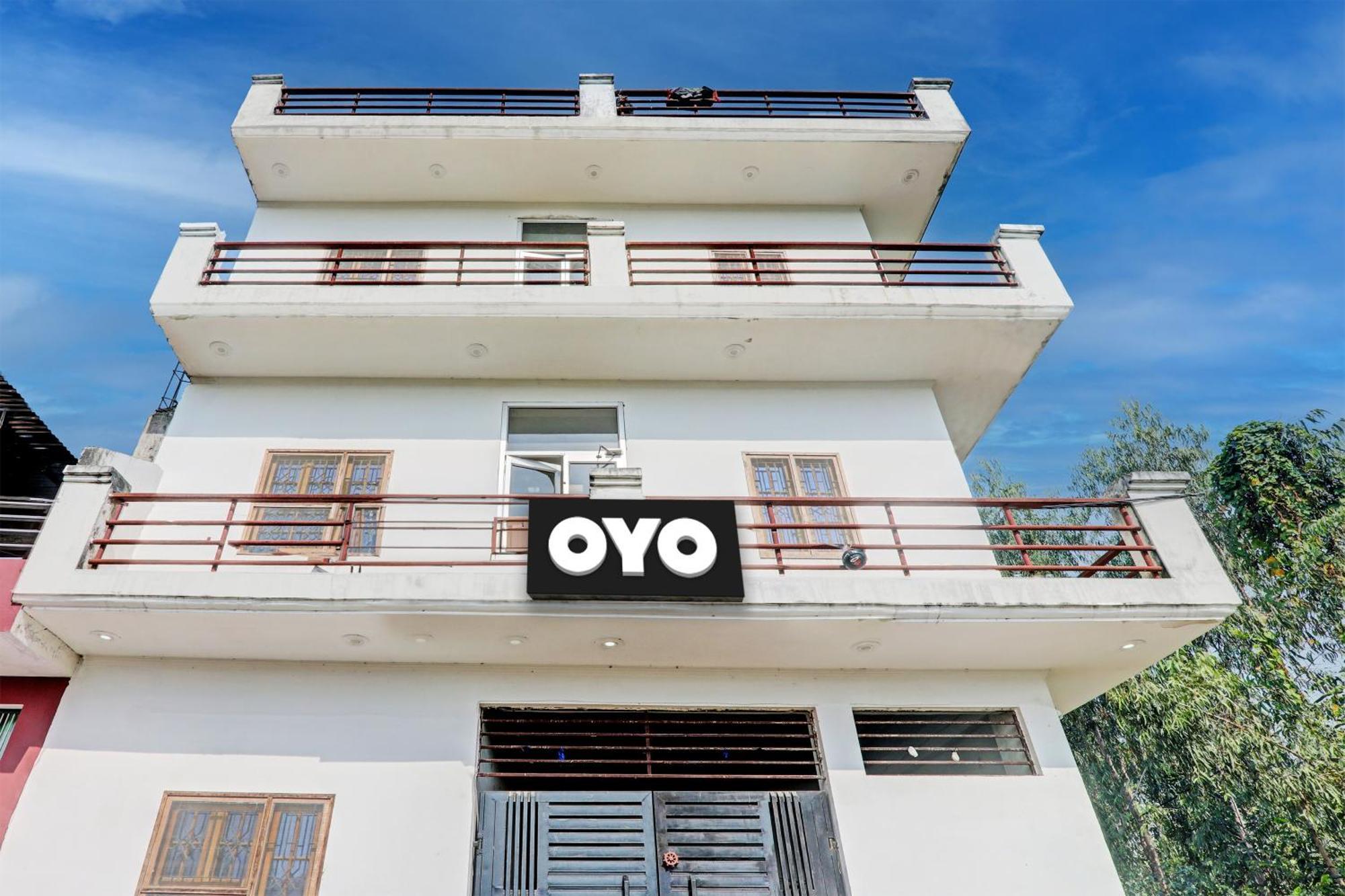 Oyo Flagship Shine Hotel Chinhat Exterior photo